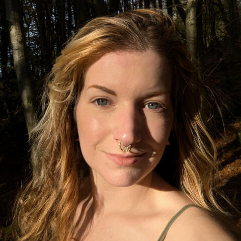 smiling photo of Carli, doula